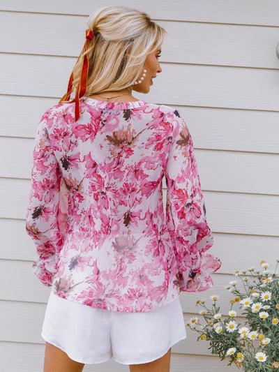 EMERY ROSE Top with Ruffled Hem and Floral Pattern