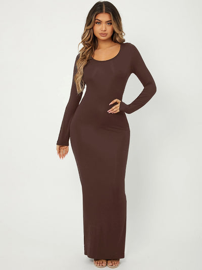 Fitted dress with U-neckline