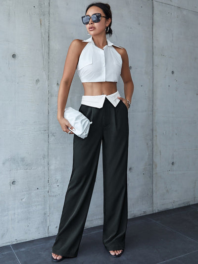 Pants with wide leg cut, pleat detail, color block