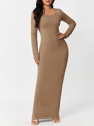 Fitted dress with U-neckline