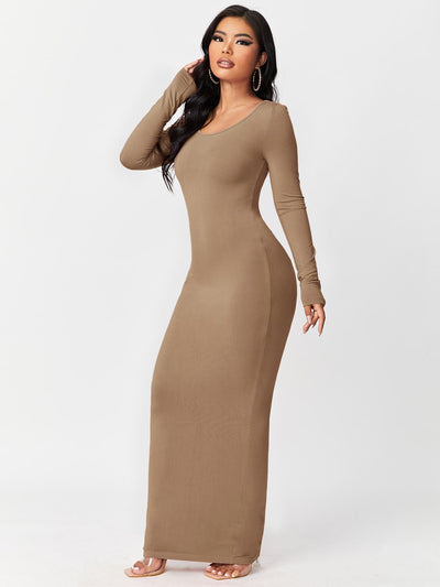 Fitted dress with U-neckline