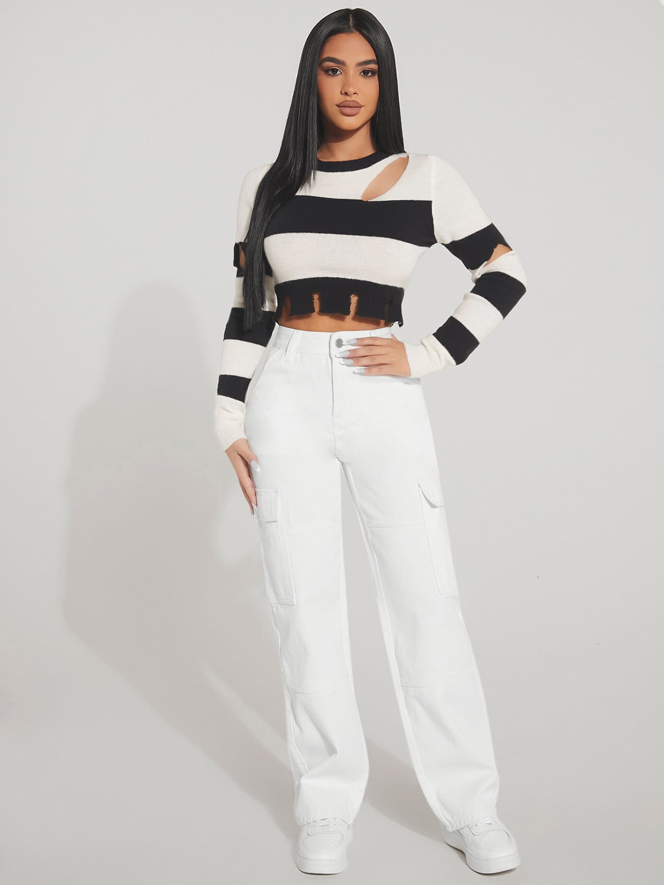 PETITE High-Waisted Cargo Jeans with Flap Pockets