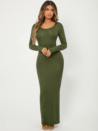 Fitted dress with U-neckline