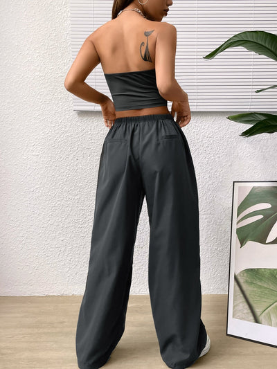 Crop Tube Top & Hose mit weiten Beinen