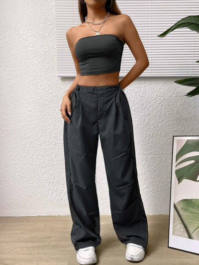 Crop Tube Top & Hose mit weiten Beinen