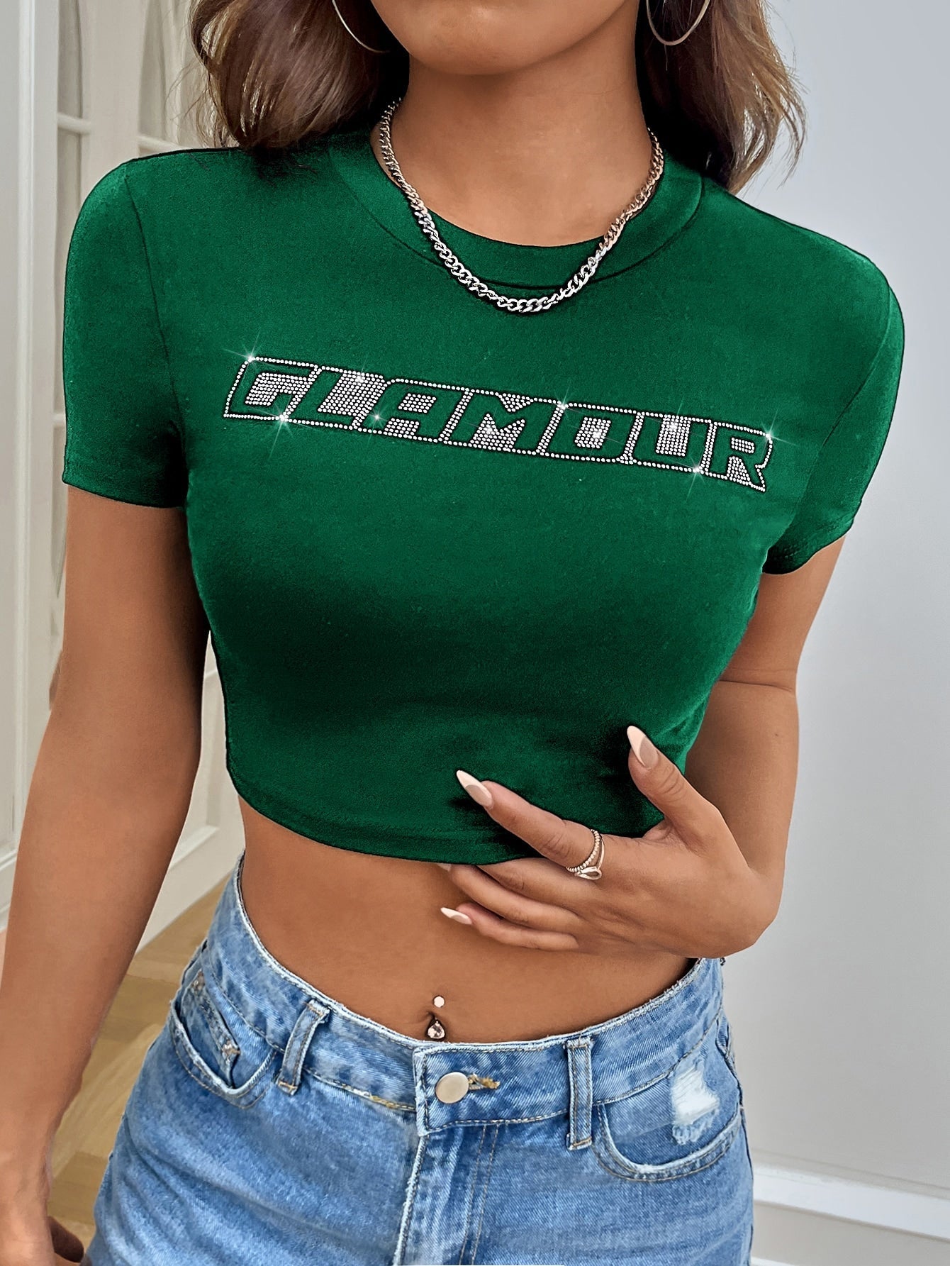 Crop T-Shirt with Letter Graphic