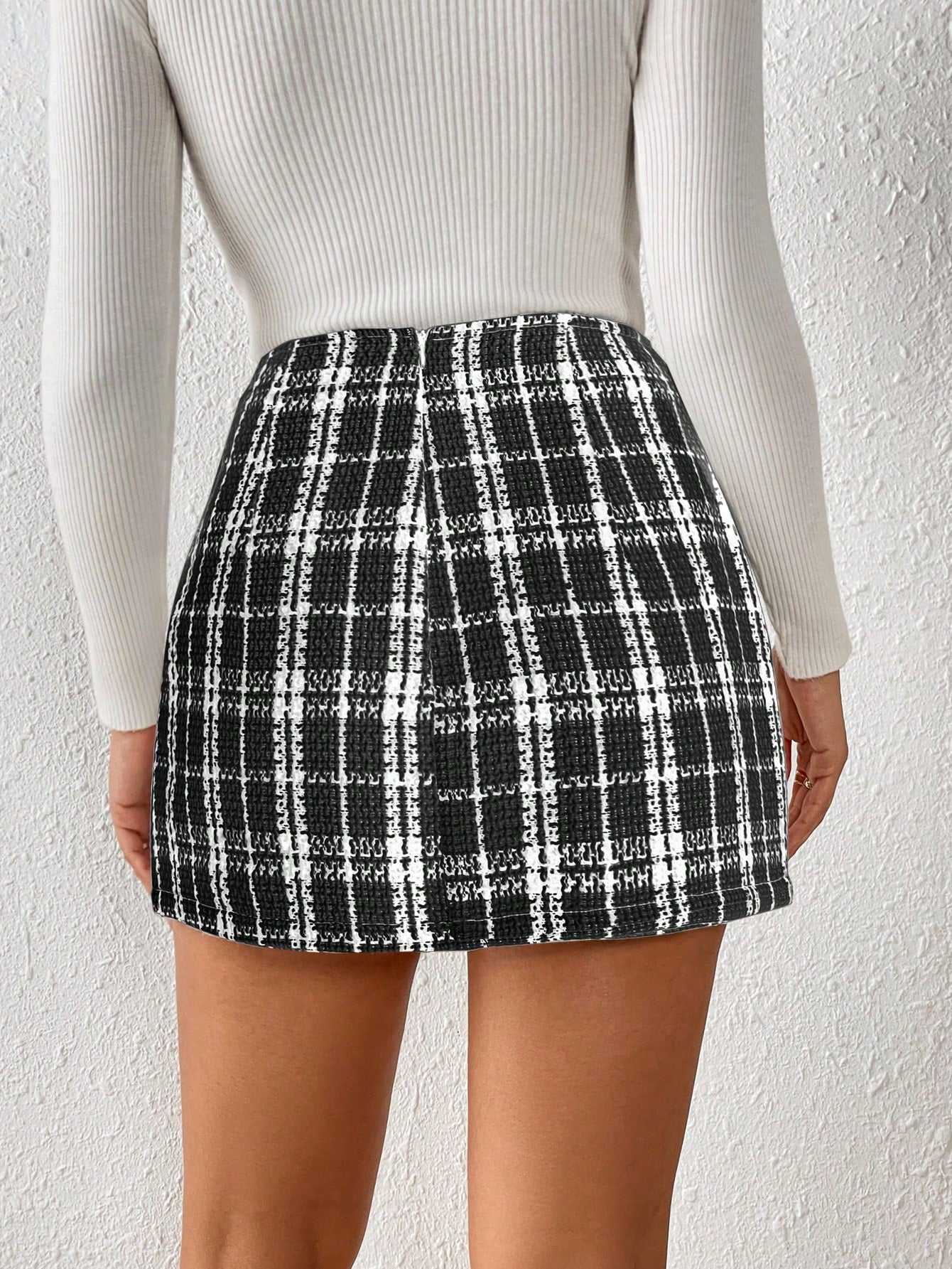 French Skirt with Plaid Pattern, Zipper in the Back, Tweed