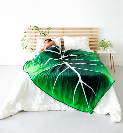 Leaf Blanket - The charming blanket with the unique design