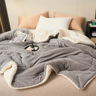 Warmembrace™ – Double-Layer Thickened Lamb Plush Blanket (50% OFF)