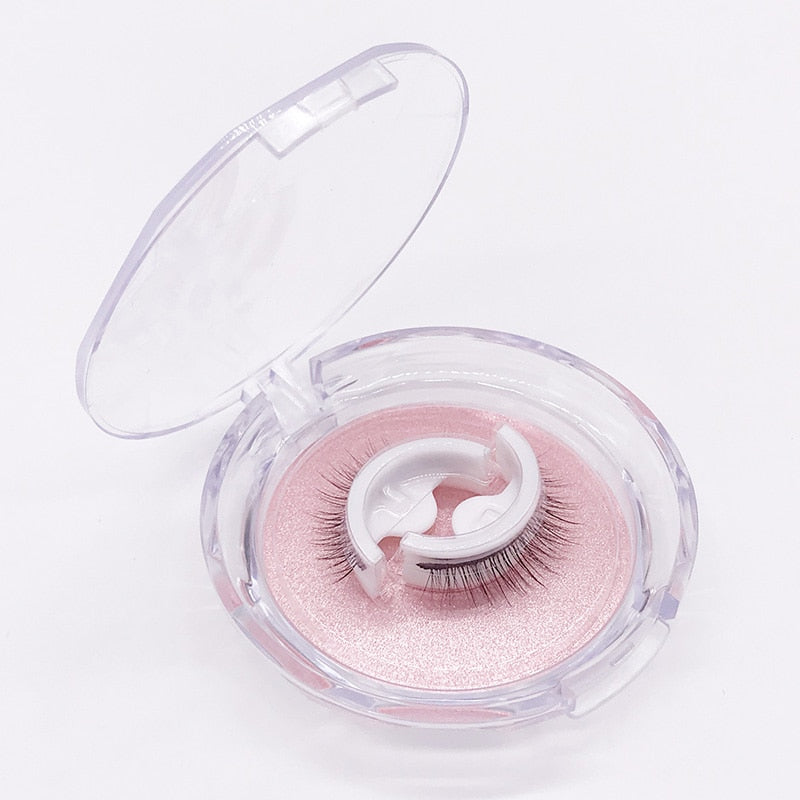 LuxeEye™ - Reusable Self-Adhesive Eyelashes (50% OFF)