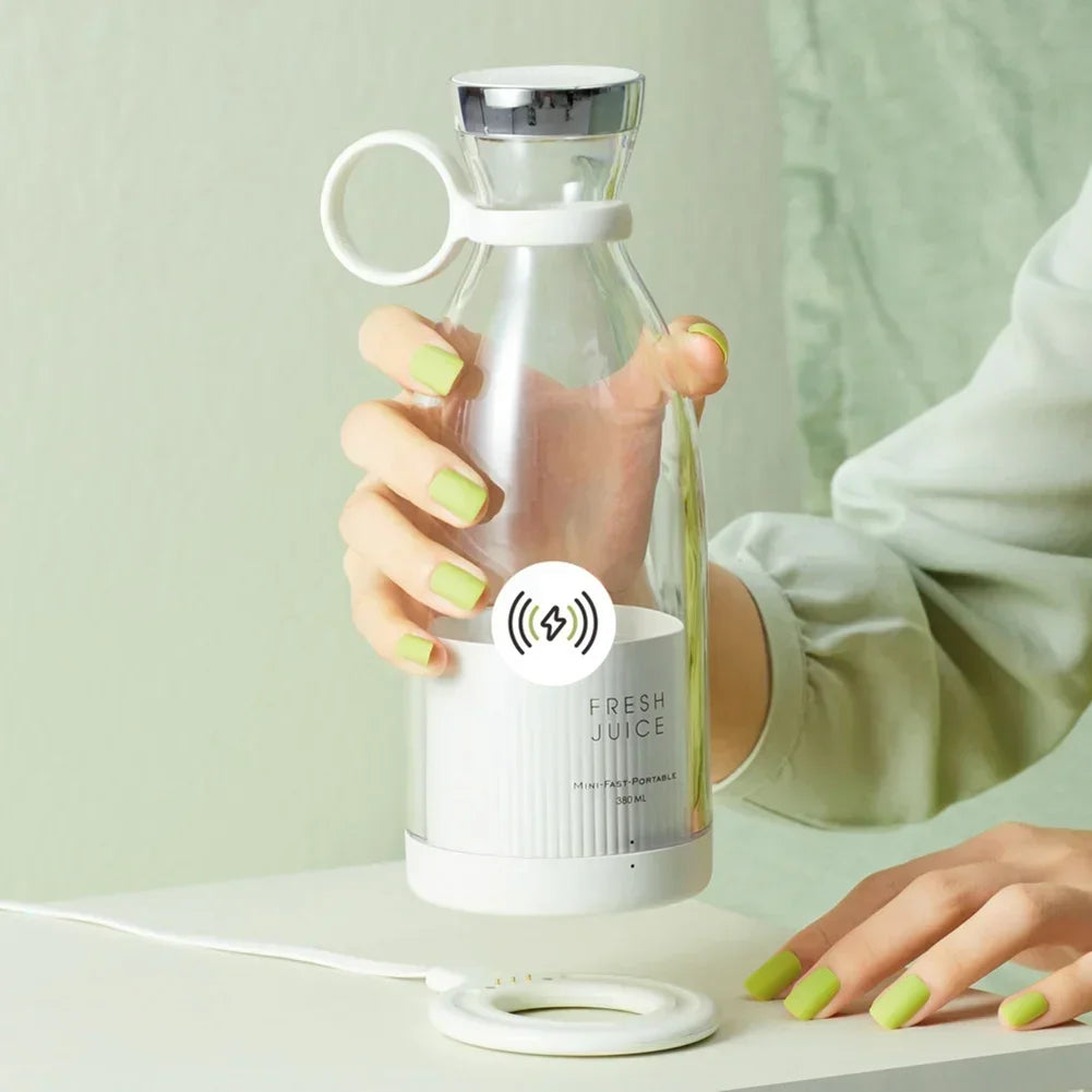 Ezra™ - Portable Electric Juicer with Powerful Extraction for Smooth Shakes