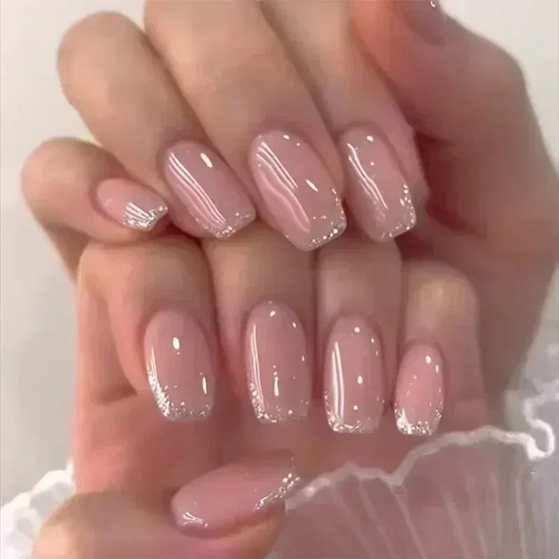 Lustrella™ - Stylish Short Fake Nails Set