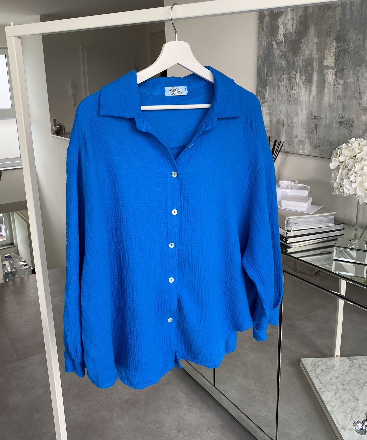 Oversize Musselin Bluse Freya Royalblau Kurz