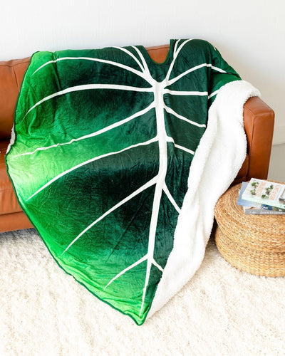 Leaf Blanket - The charming blanket with the unique design