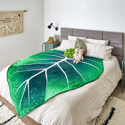 Leaf Blanket - The charming blanket with the unique design