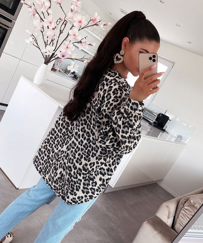 Oversize Musselin Bluse Print Leo Kurz